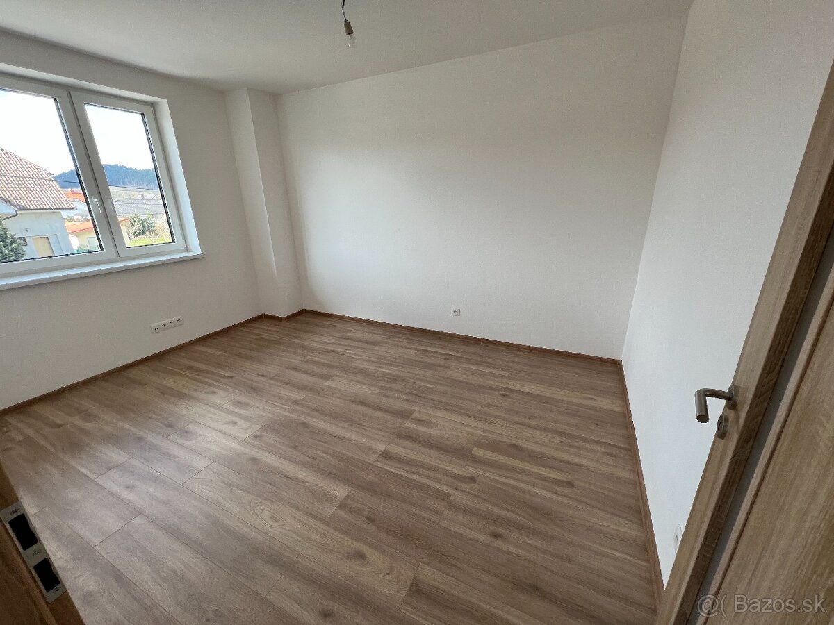 Novostavba Rodinný dom v Štandarde v obci Plavecký Mikuláš - 15