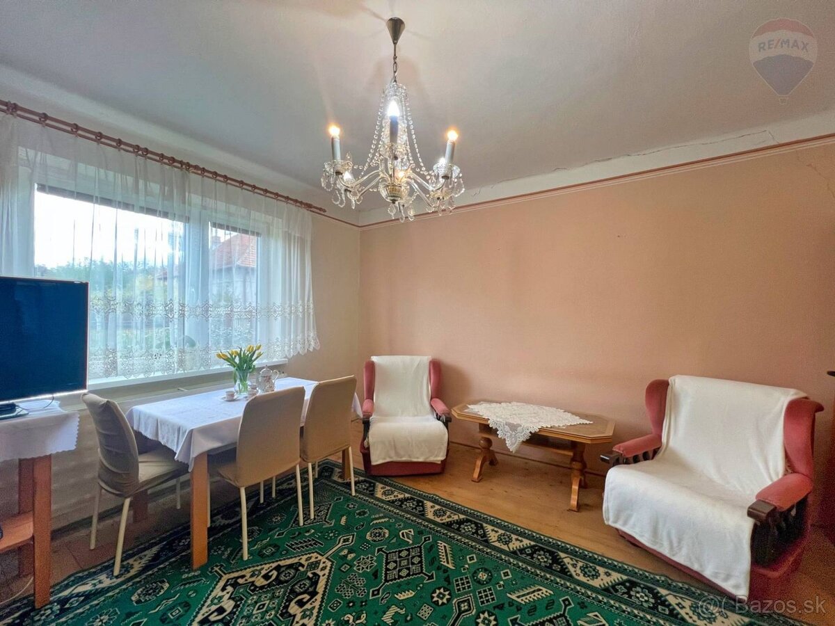 Na predaj rodinný dom v obci Veľké Uherce - 15