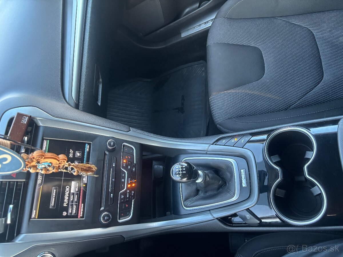 Ford Mondeo combi 2.0 TDCI - 15