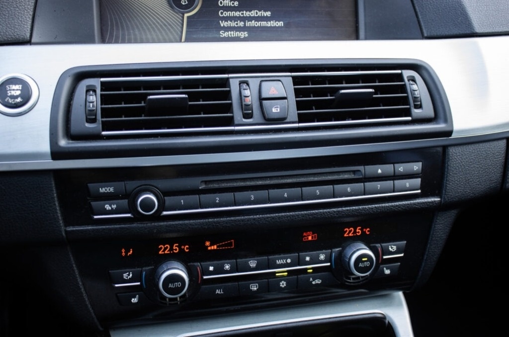 BMW 535d, 220kW (2012) - 15