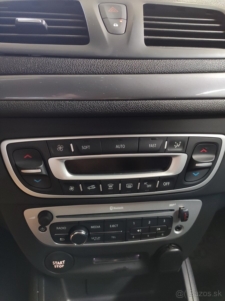 Predám Renault Megane 1.6 16V 110 Limited Edition - 15