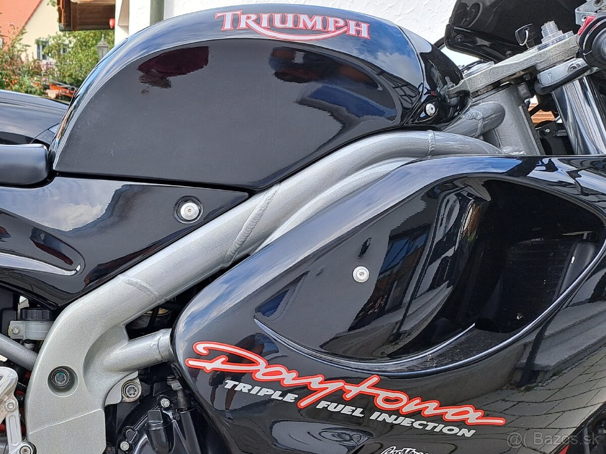 Triumph Daytona T595 - 15
