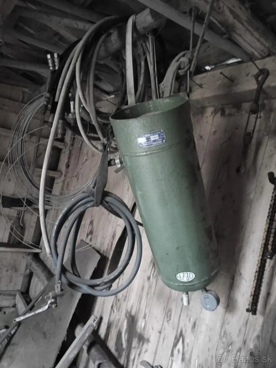 Vypratavame dom po starých rodičoch - 15