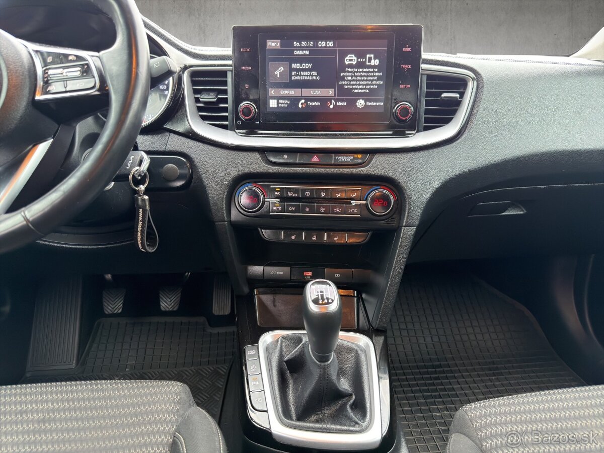 Kia Ceed SW 1.6 CRDi MHEV Gold - 15