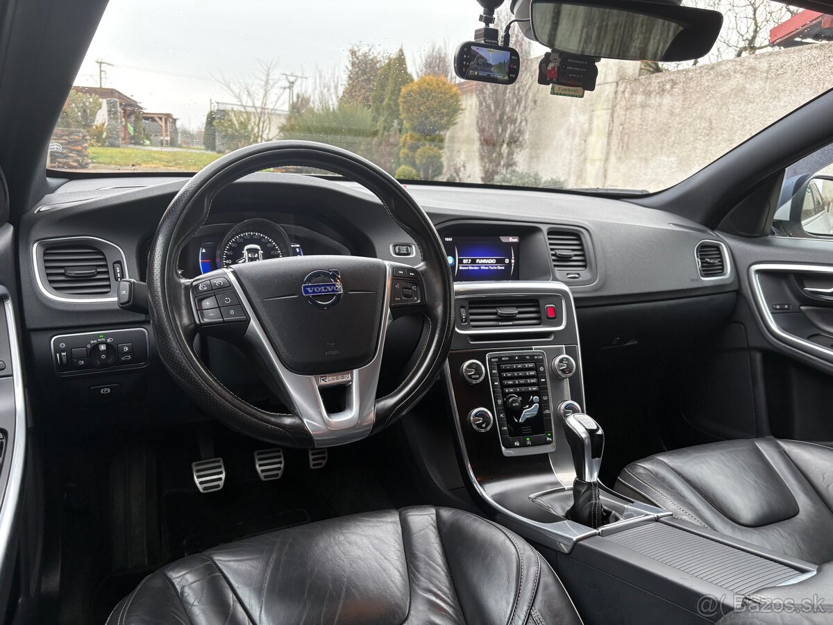 Vovlo V60 R design D4 - 15