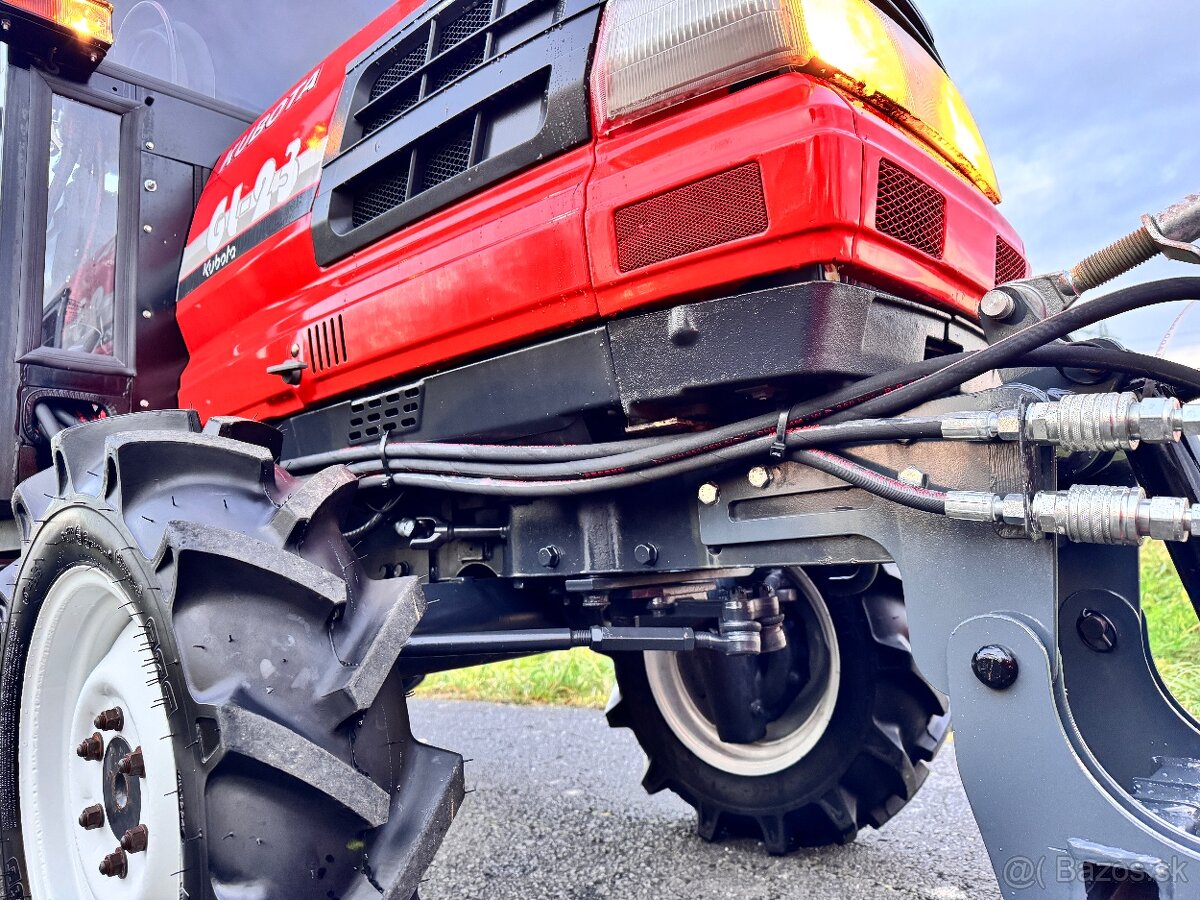 KUBOTA GL23 vyhřívaná kabina • radlice + sypa - 15