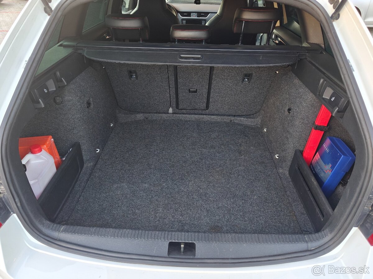 ŠKODA OCTAVIA RS COMBI DSG TDI - 15