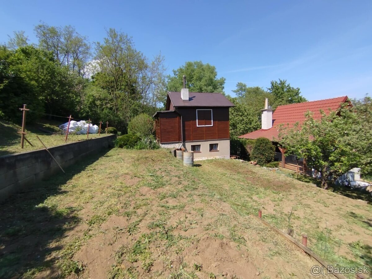 Záhradka s chatou Darmovise - 15