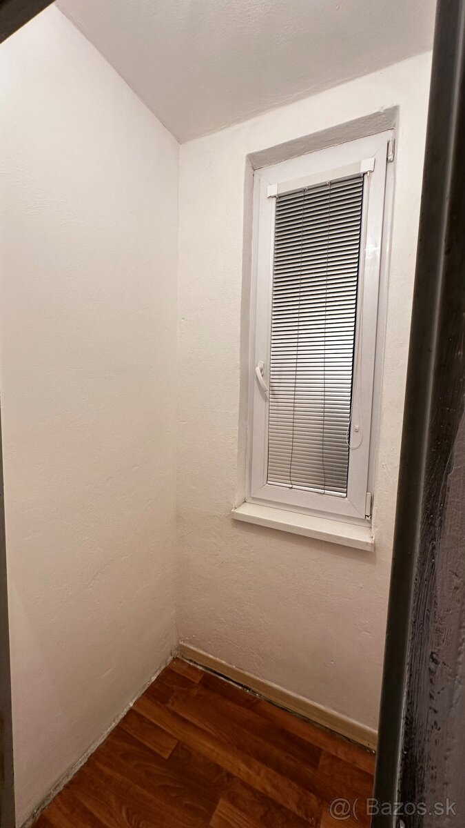Predám 3 izbový byt v Leviciach s balkónom - 15
