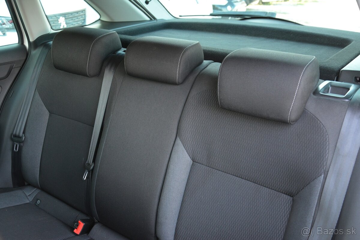 Škoda Rapid Spaceback 1.60 TDi DSG, SR voz, Po rozvodoch - 15