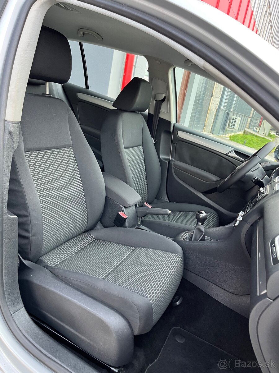 Volkswagen Golf 6 TrendLine 1.6 Benzin + LPG = Top Stav = - 15