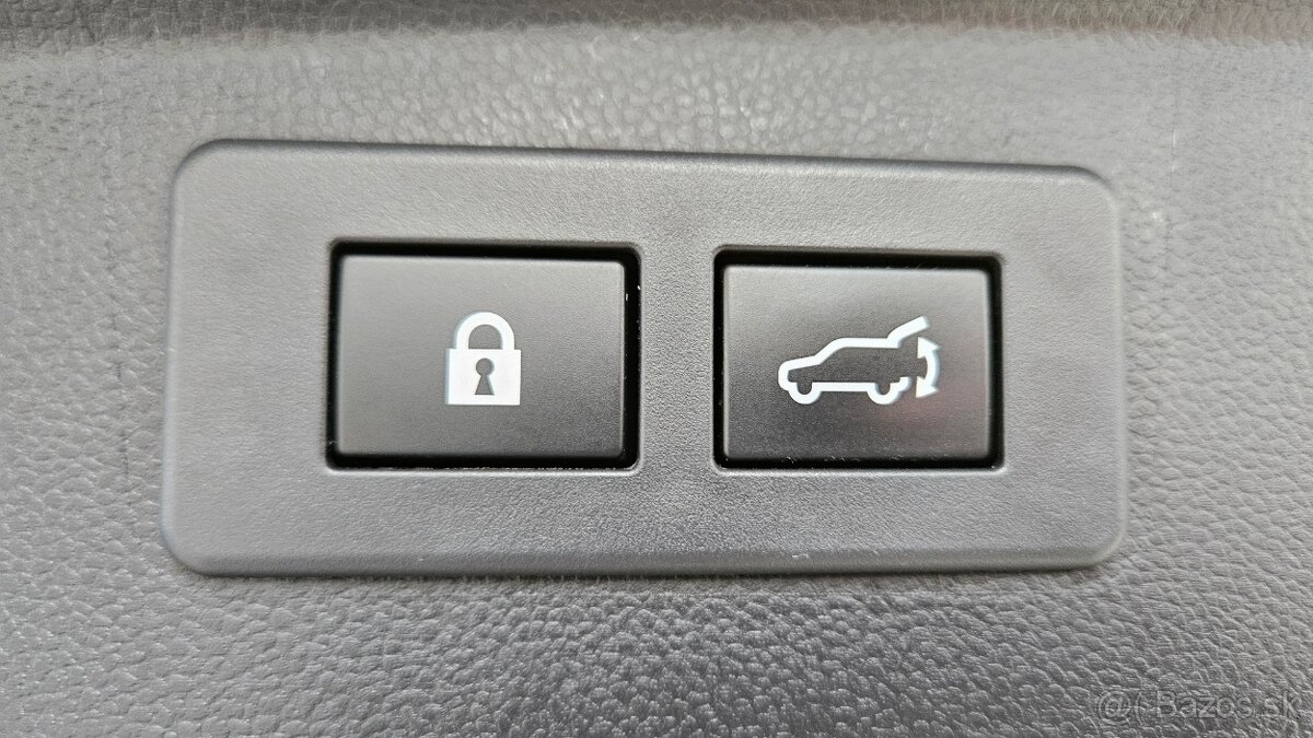 Subaru Outback 2.5i ES Touring AWD Lineartronic- Rezervované - 15