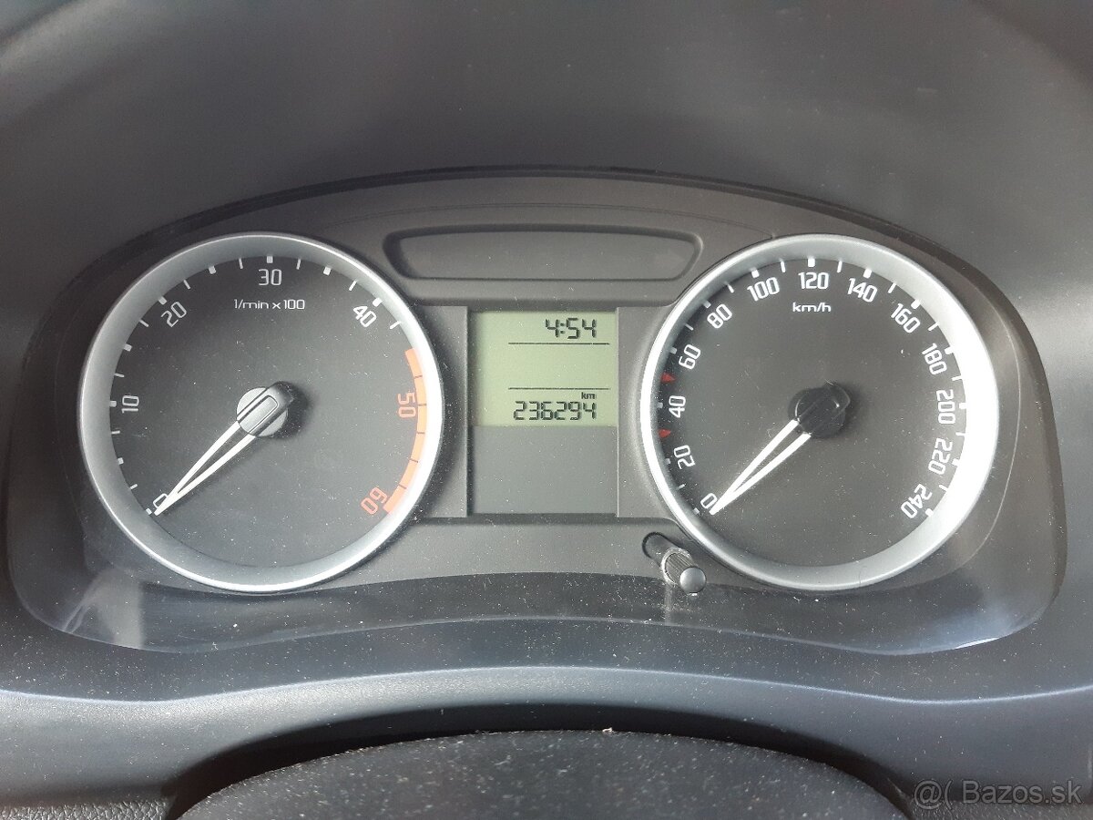 Škoda Fabia Combi 1.9 TDI PD Sport77KW - 15