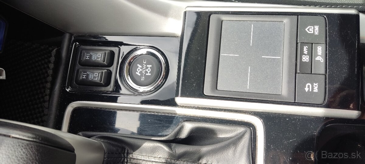 Predám - Mitsubishi eclipse cross - 15