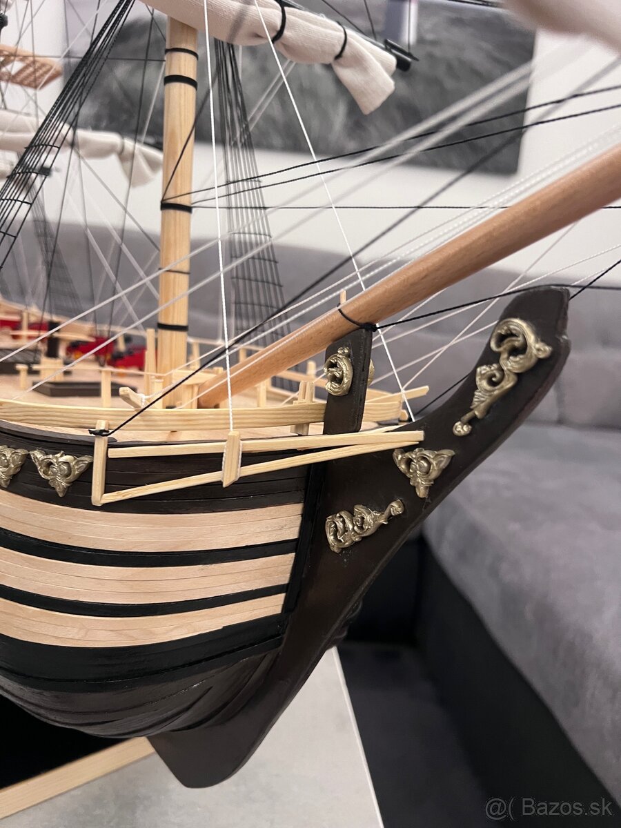Dreveny model plachetnice. - 15