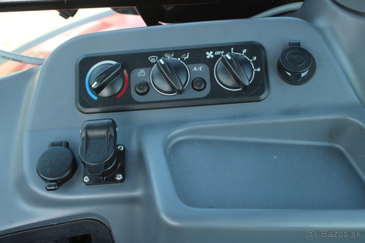 Kubota M135 GX - 15