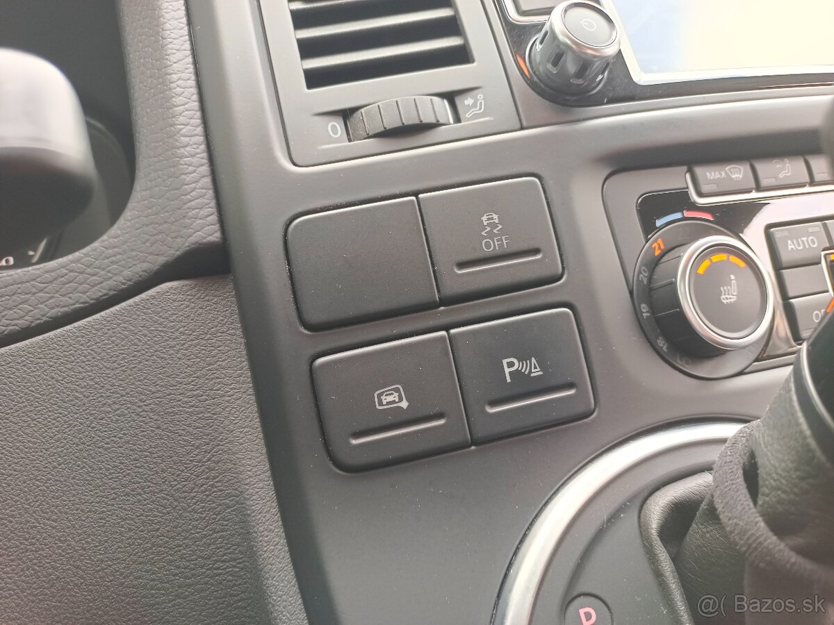 VW Multivan 2.0TDI 132kW DSG 7-míst - záruka Autodraft - 15