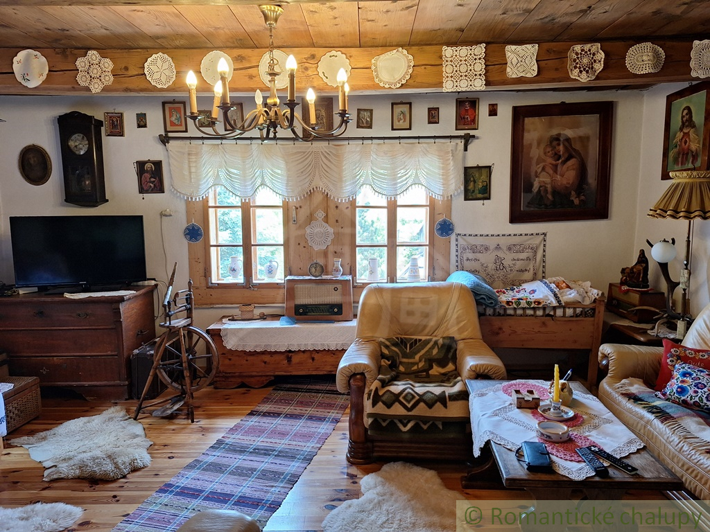 Tradičná drevenica pripravená pre chalupárov, na pozemku s - 15