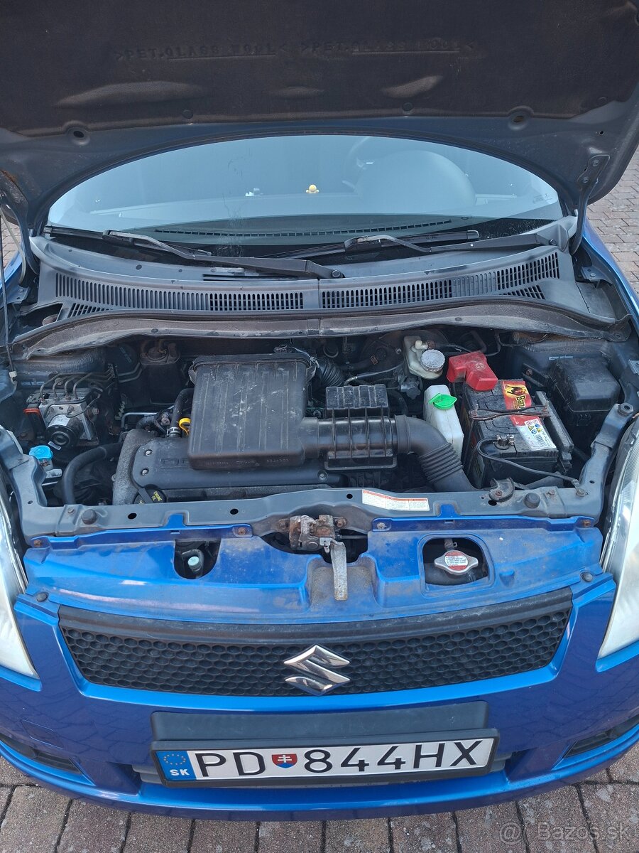 Suzuki Swift 1.3 - 15