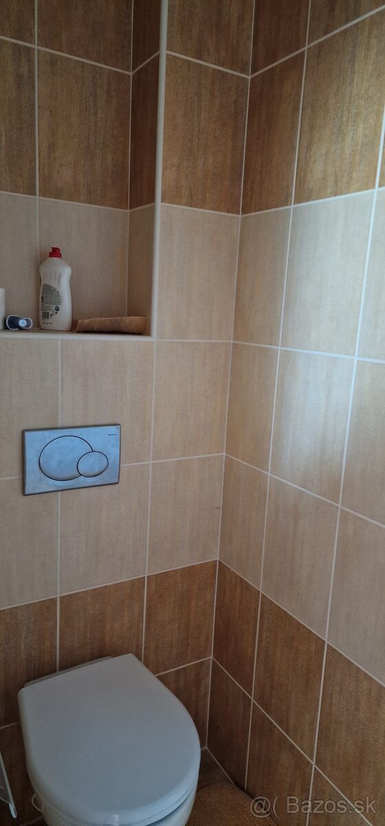 Predám RD r.2010 v tichej časti Šoporňa možnosť dvojgenerač - 15