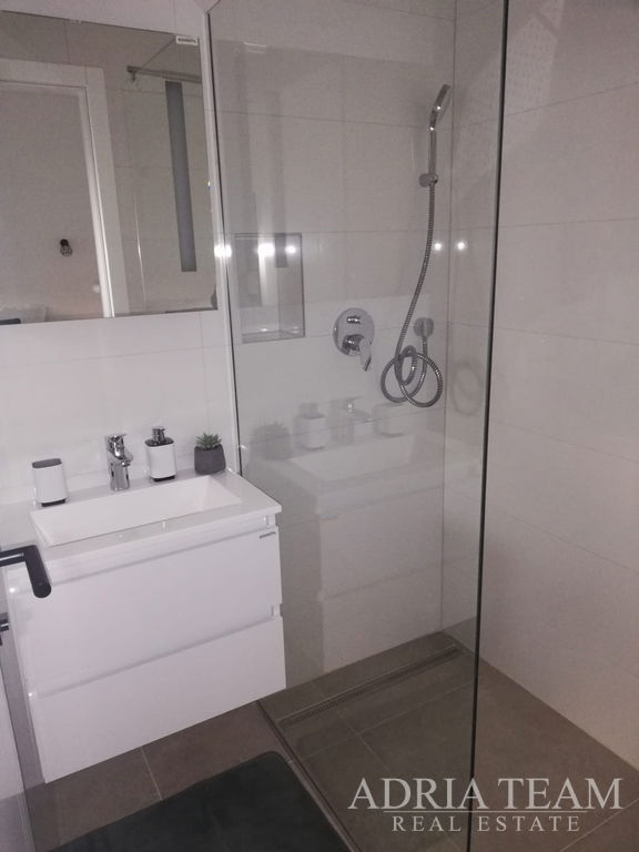 CHORVATSKO 🍁 JESENNÁ AKCIA REKREAČNÝ DOM S BAZÉNOM, 120 m - 15