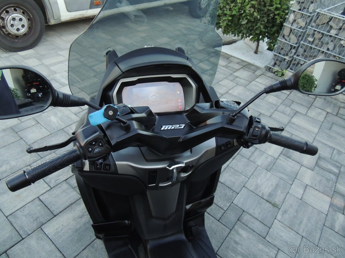 PIAGGIO MP3 400 HPE 2022 ,,B" vodičák 8tis.km - 15