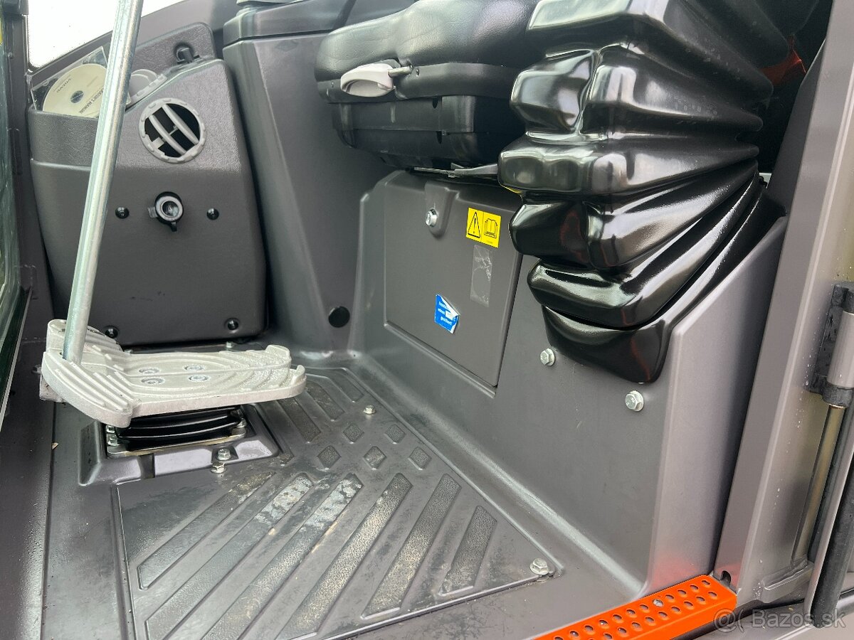 Minibagr VOLVO EC15e pouze 710mth / hyd.svahovka + podkopy - 15