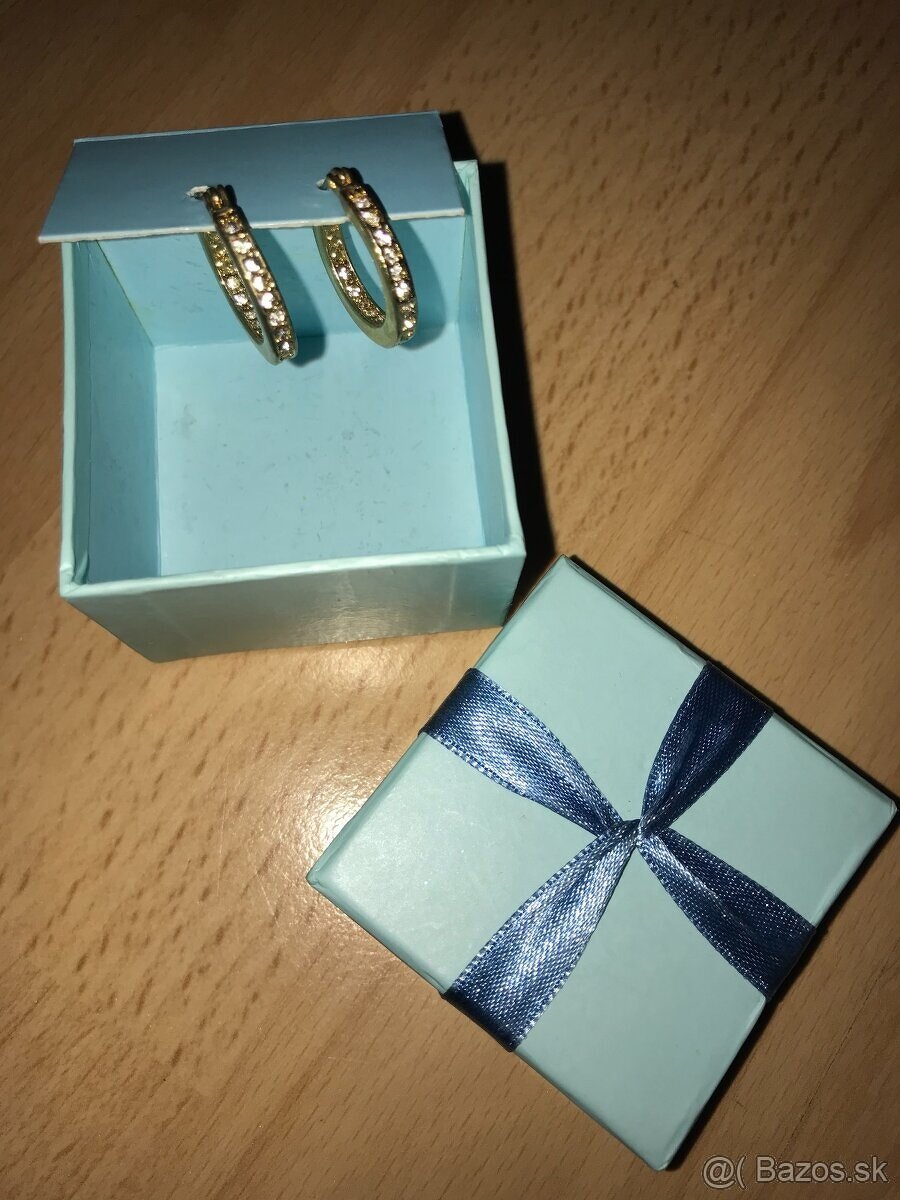 NÁUŠNICE, NÁRAMKY a NÁHRDELNÍKY - 15