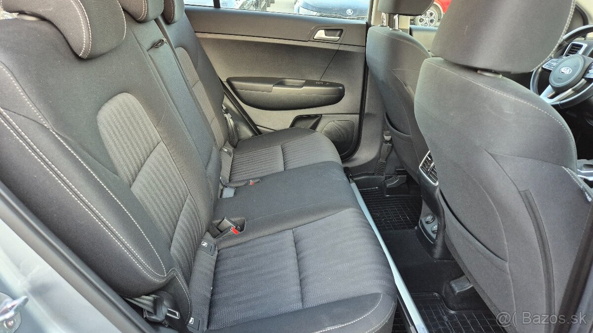 Kia Sportage 1.6 T-GDi Gold A/T SK 1 MAJITEL - 15