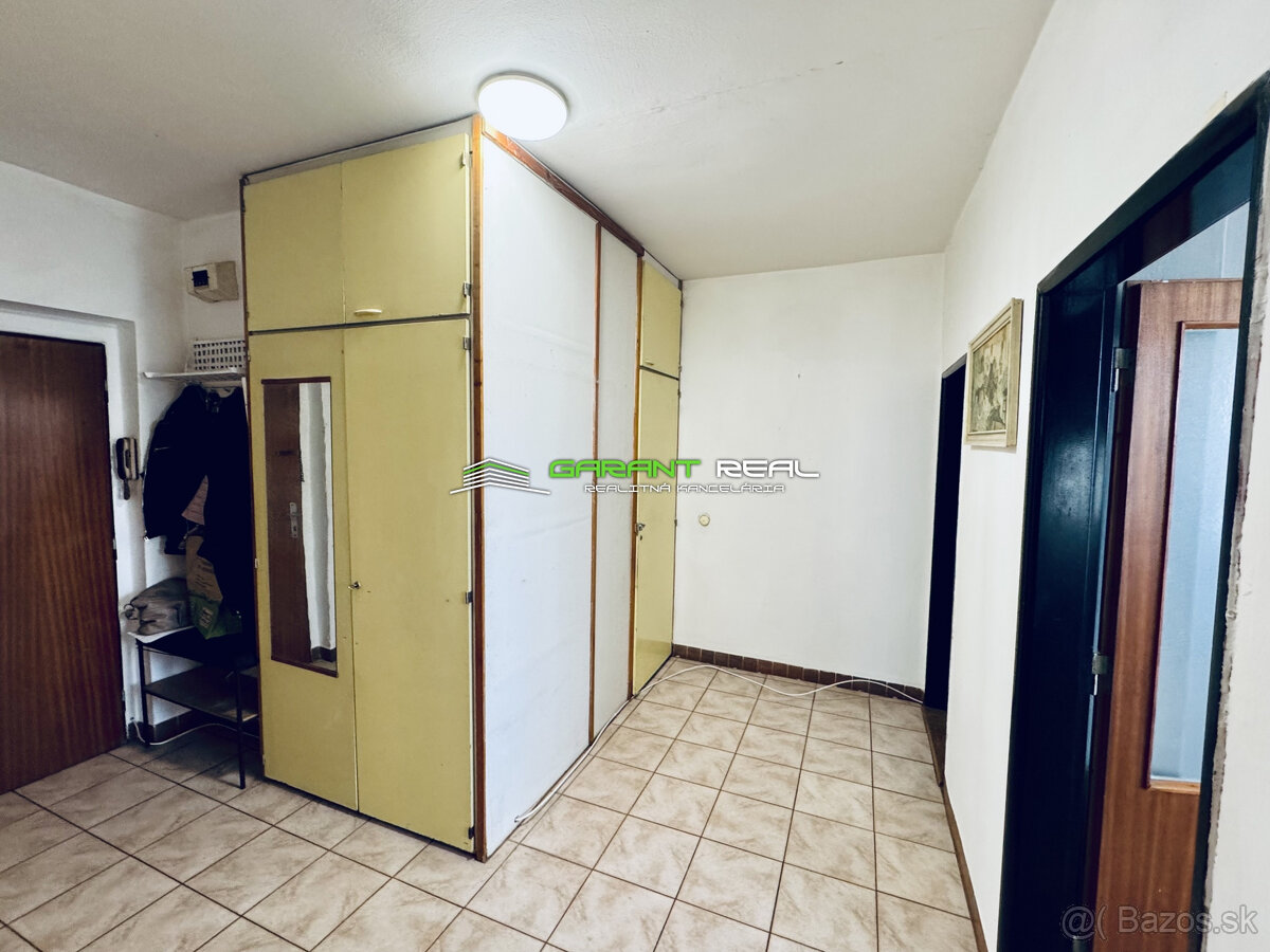 Predaj 3-izb. tehlový byt 90 m2, 2 loggie, Nábrežná ul. - 15