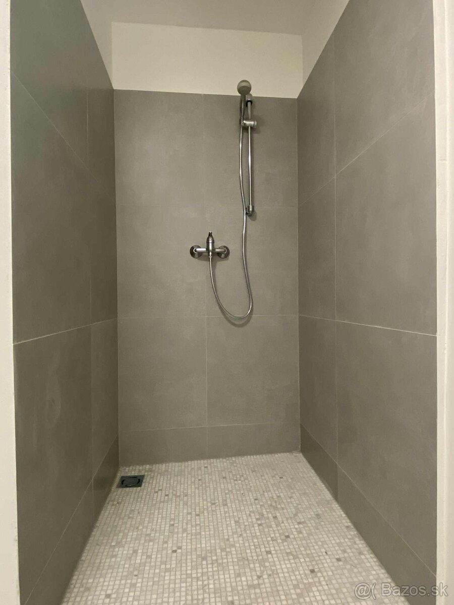 Priestranný 2-izb. byt na prenájom Staré Mesto - 15