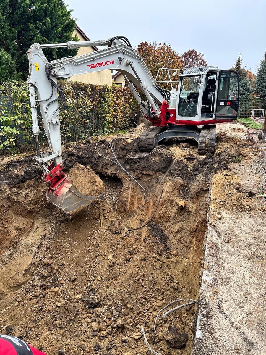 Výkopy, prípojky, spevnené plochy, záhrady na kľúč - 15