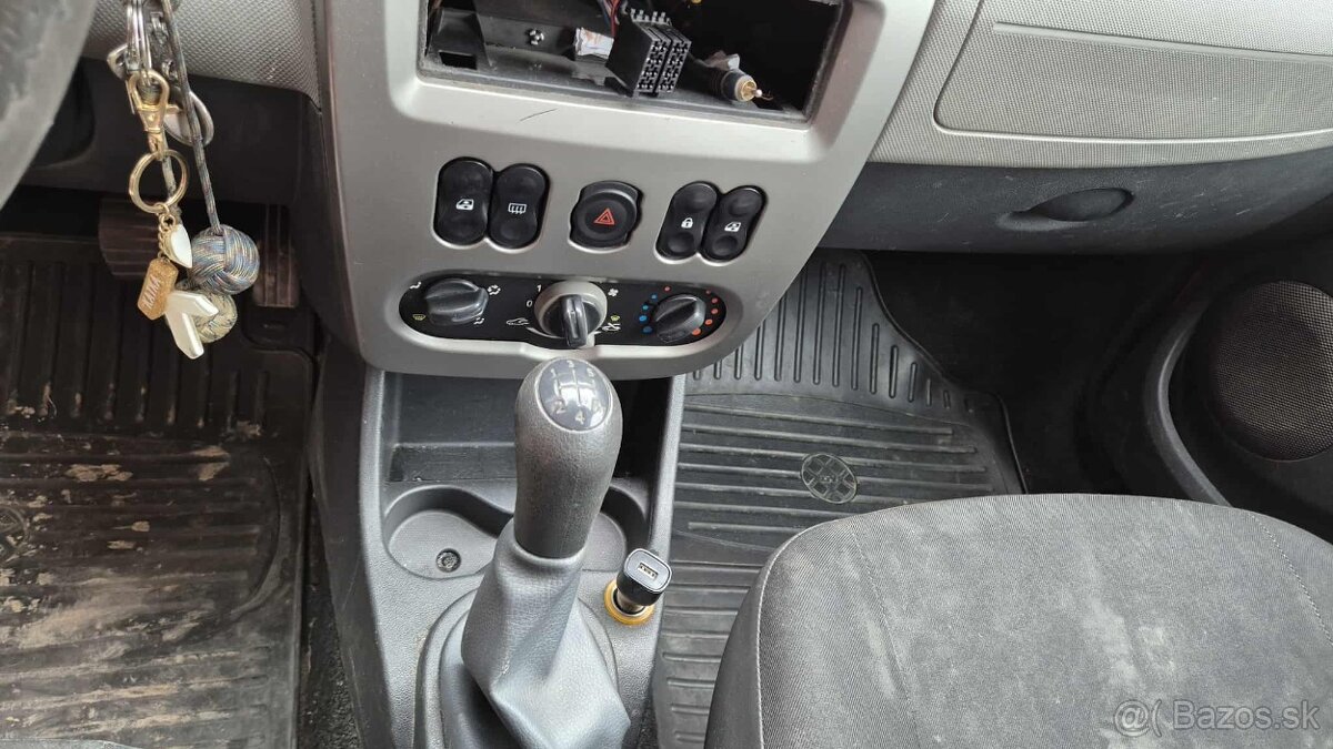 Dacia Sandero 1,4i 55kw kód motora: K7JA7 - 15