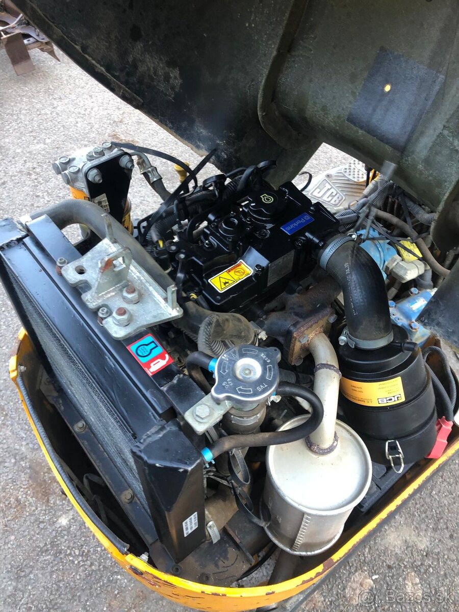 K prodeji JCB 8008 minibagr - 15