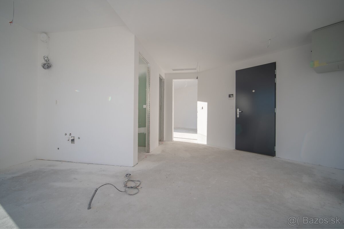 PREDAJ 3 izbového bytu K Železnej studienke, Staré Mesto - 15