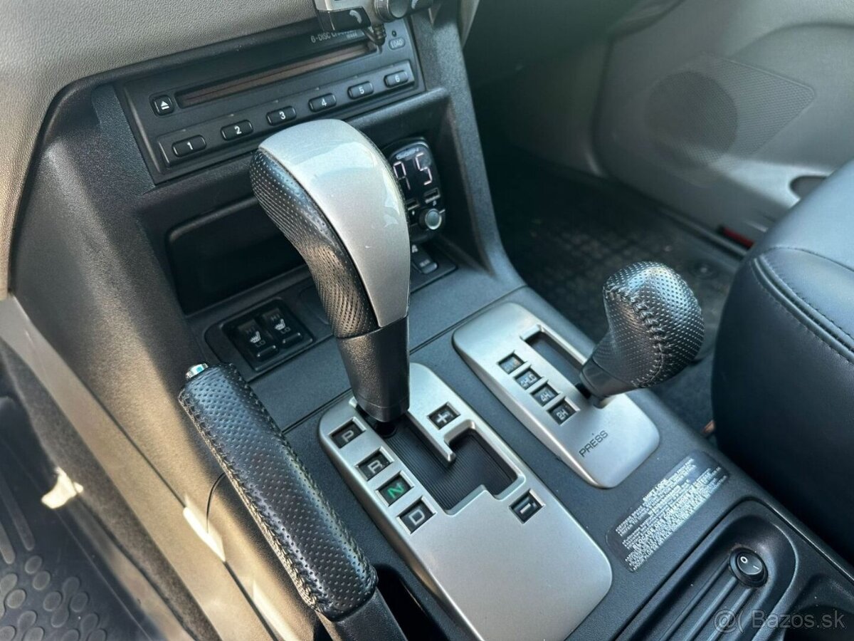 Mitsubishi Pajero 3.2 DI-D - 15