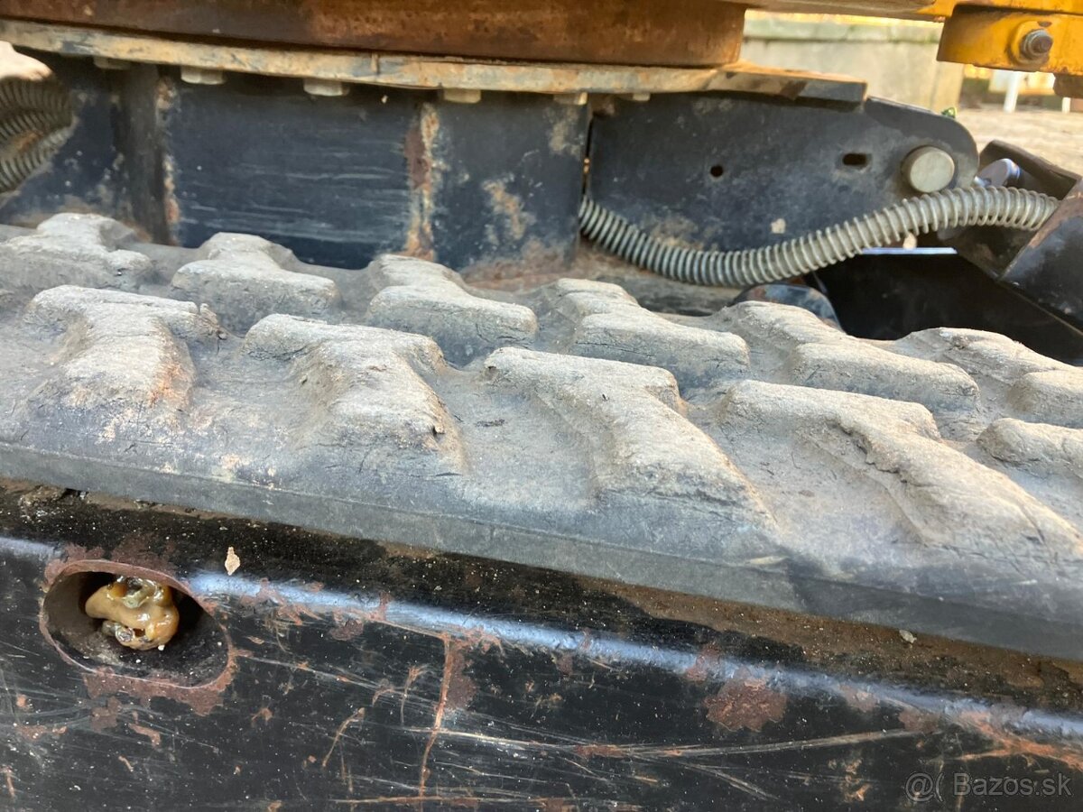 Minibagr JCB 8008CTS - 15