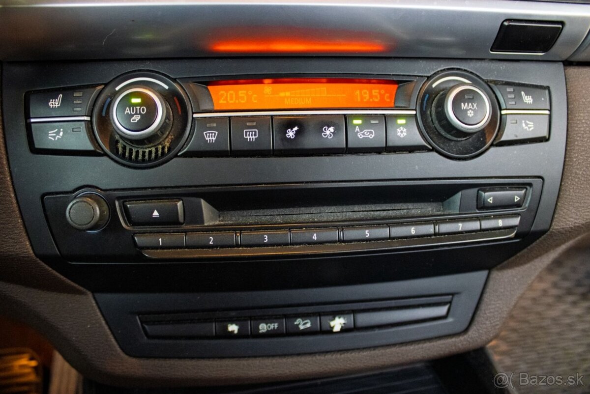 BMW X5 xDrive30d M packet 180kW AT8 - 15