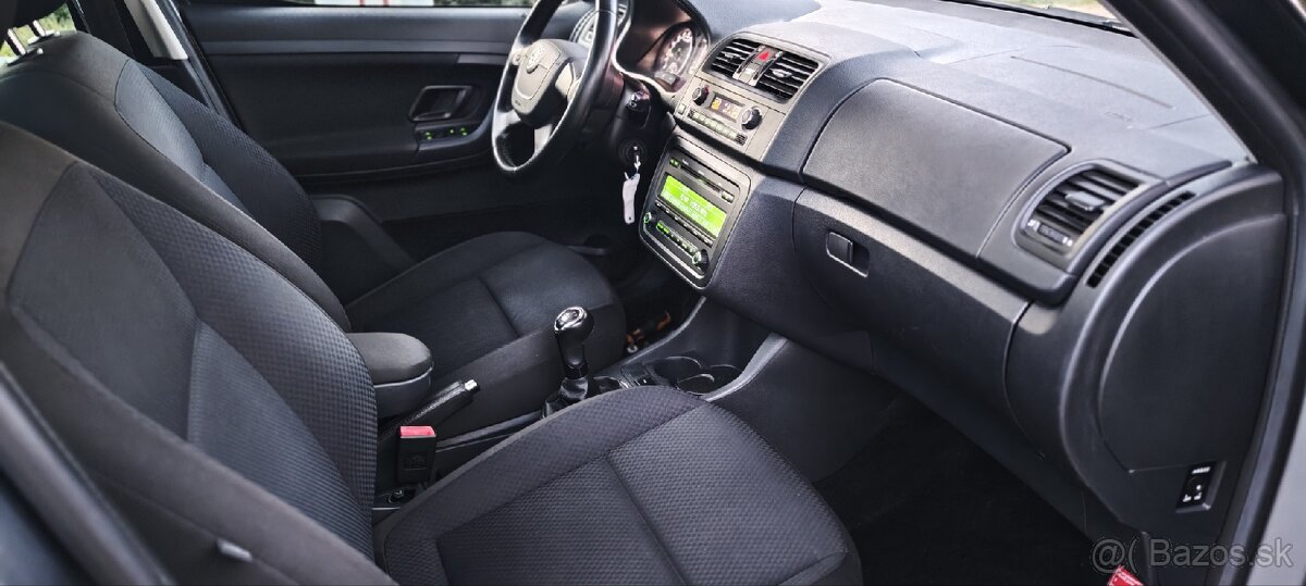 Škoda Roomster Scout 1.6 TDi Elegance - 15