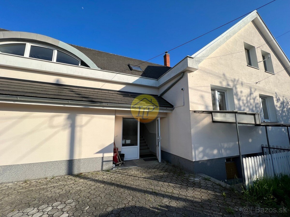 Vila / Rodinný dom s veľkým pozemkom na predaj - Dunakiliti - 15