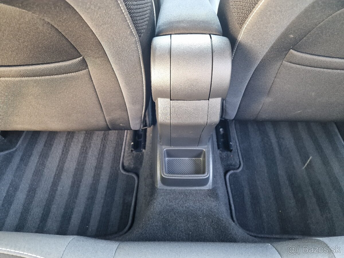 Škoda Fabia 1.0 TSi 95k M5 Team (benzin) - 15