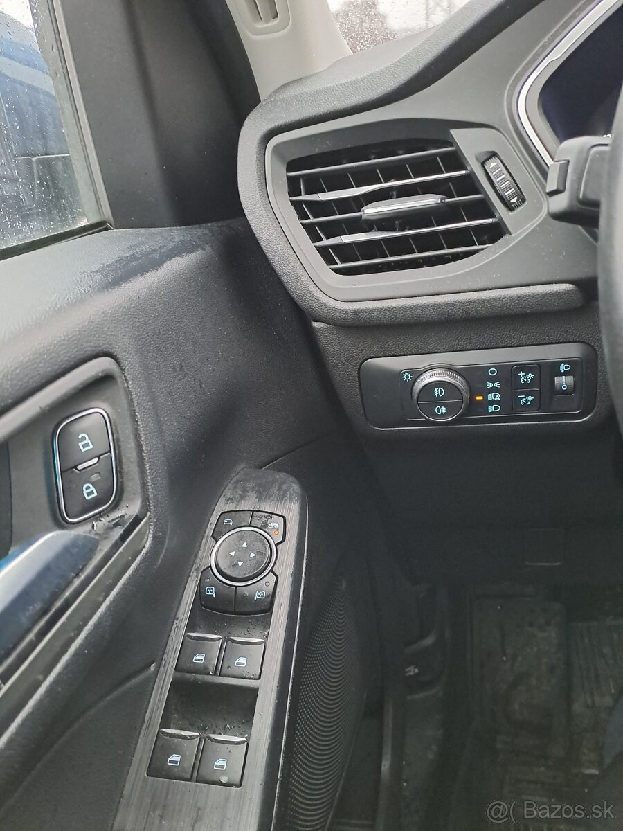 Ford Kuga 2022 1.5 tdci Titanium - 15