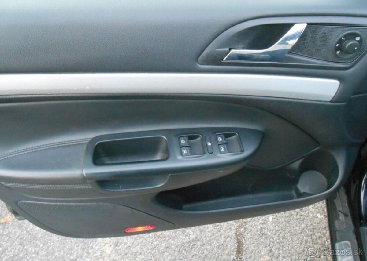 Škoda Octavia 2,0 RS 147 kW Serviska benzín - 15