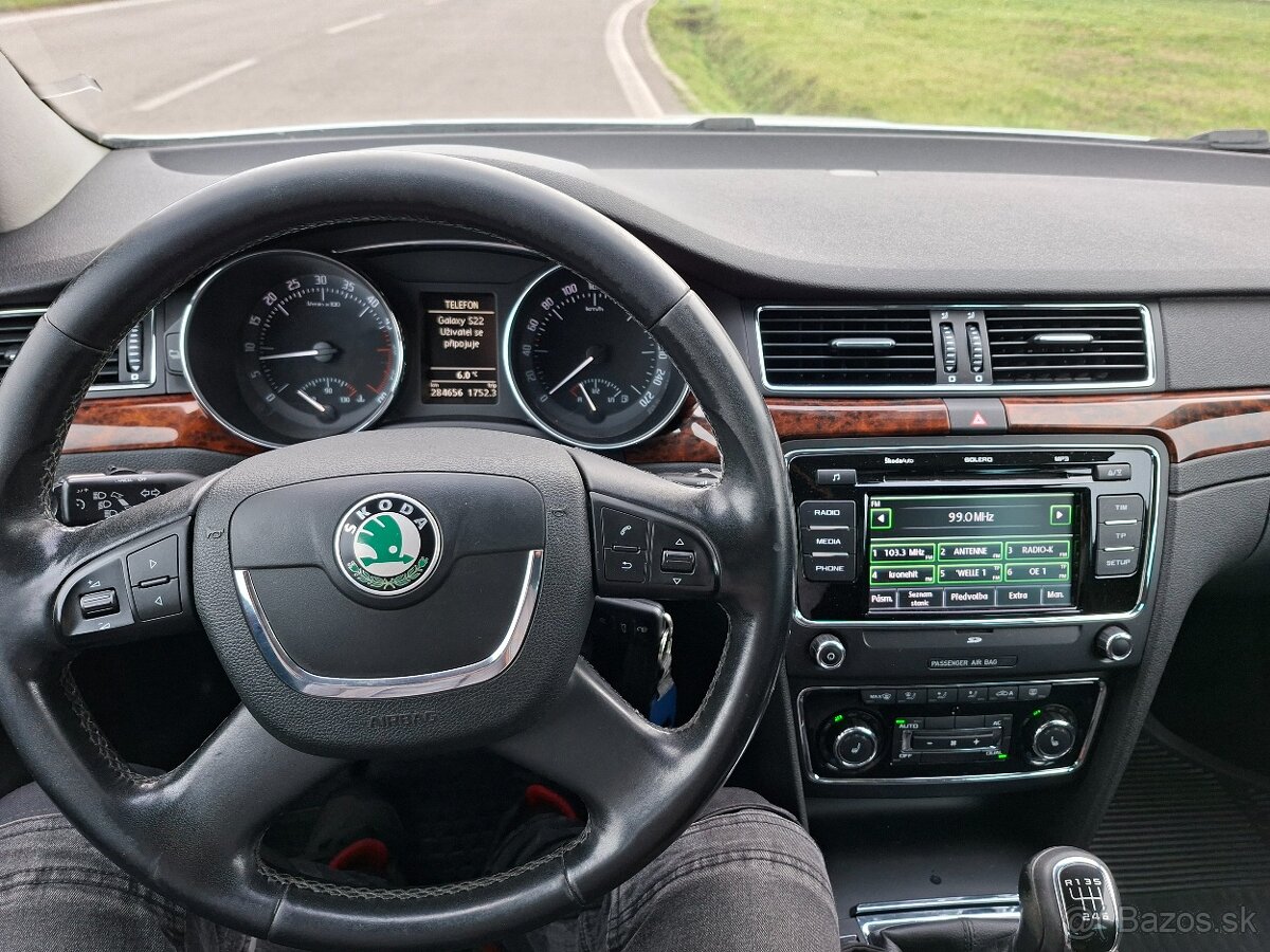 Škoda Superb Combi 2.0 TDI - 15