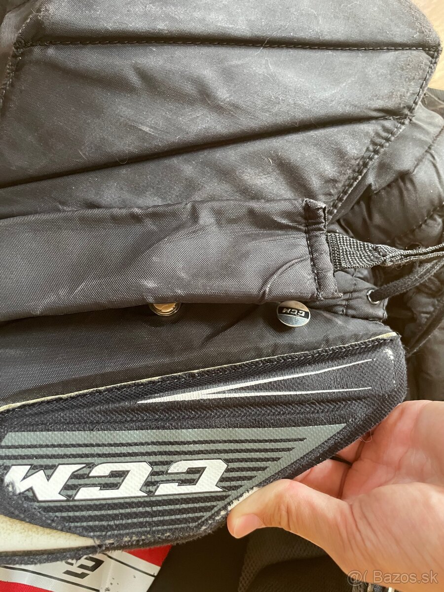 Brankárska výstroj - 15