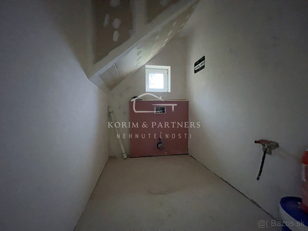 NOVÁ CENA Nadštandardný rodinný dom so začatou rekonštru - 15