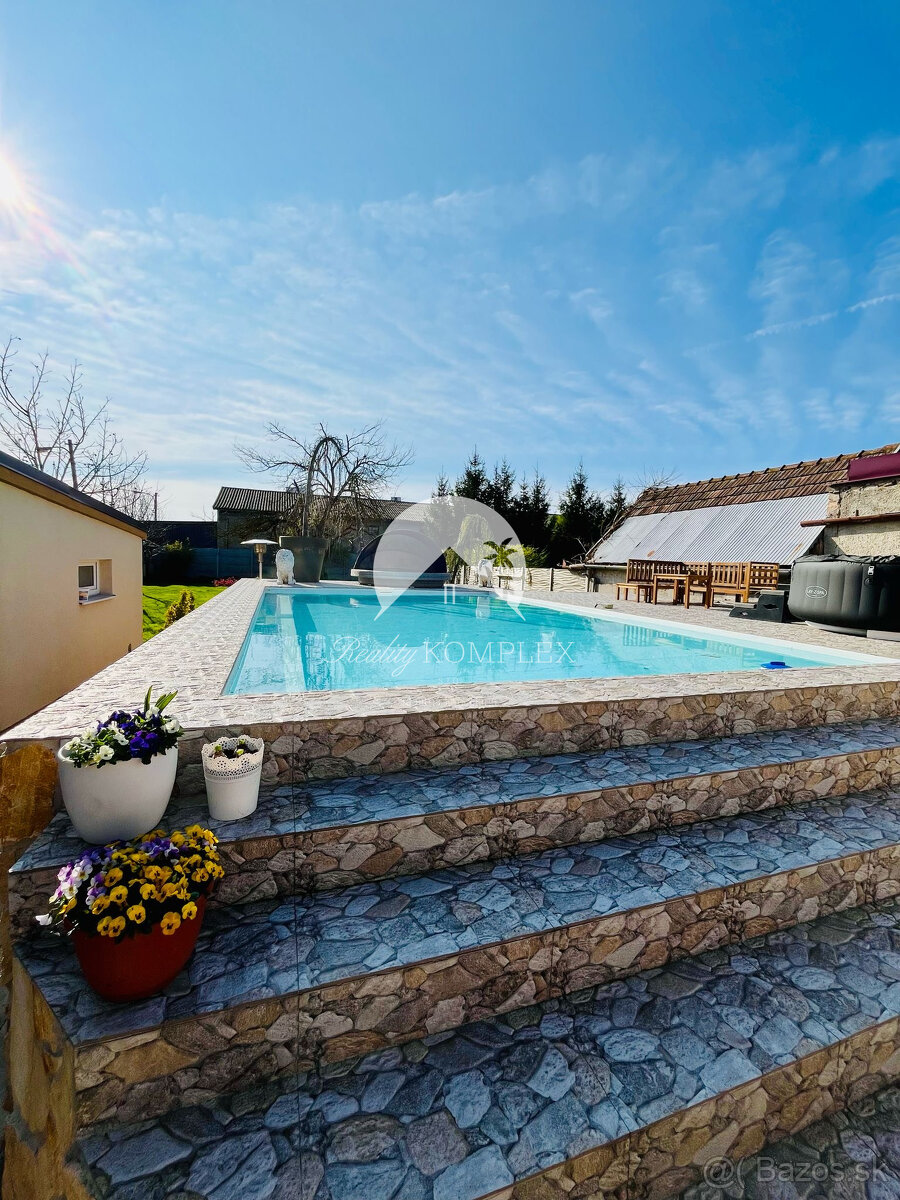 Reality KOMPLEX s.r.o. Vám ponúka nadštandarný rodinný dom v - 15