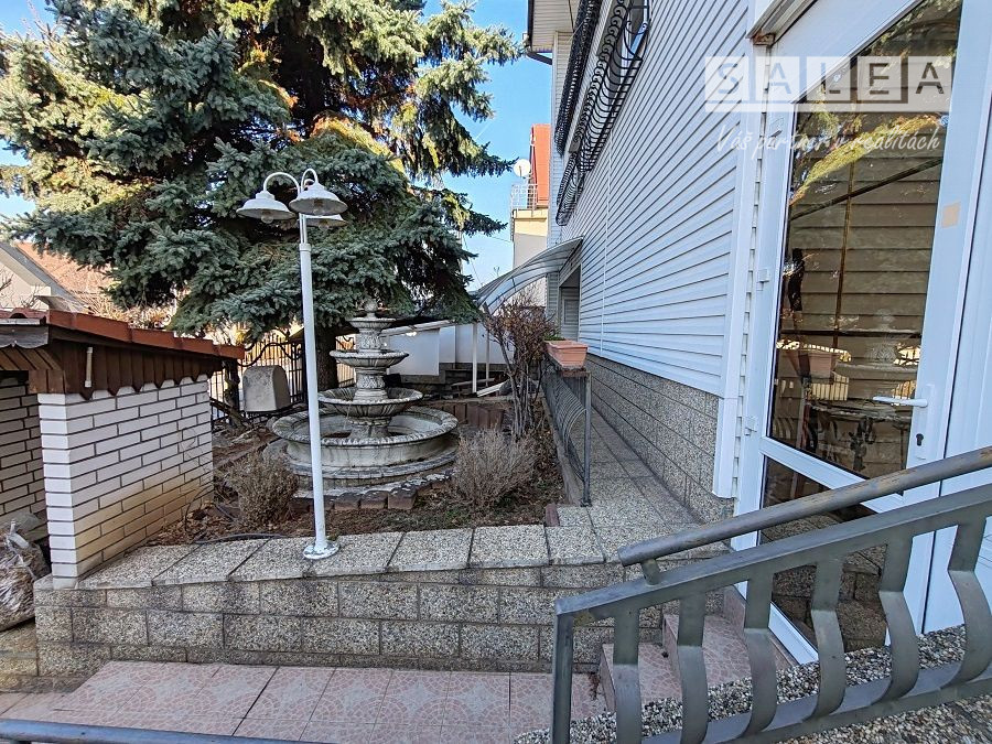 ZNÍŽENÁ CENA... EXKLUZÍVNE VILA-DOM V PREŠOVE VÝBORNÁ LOKAL - 15