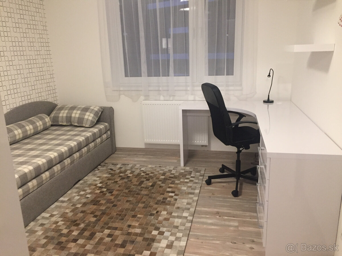 Prenájom štýlového 4-izbového bytu v projekte STEIN s dvomi - 15