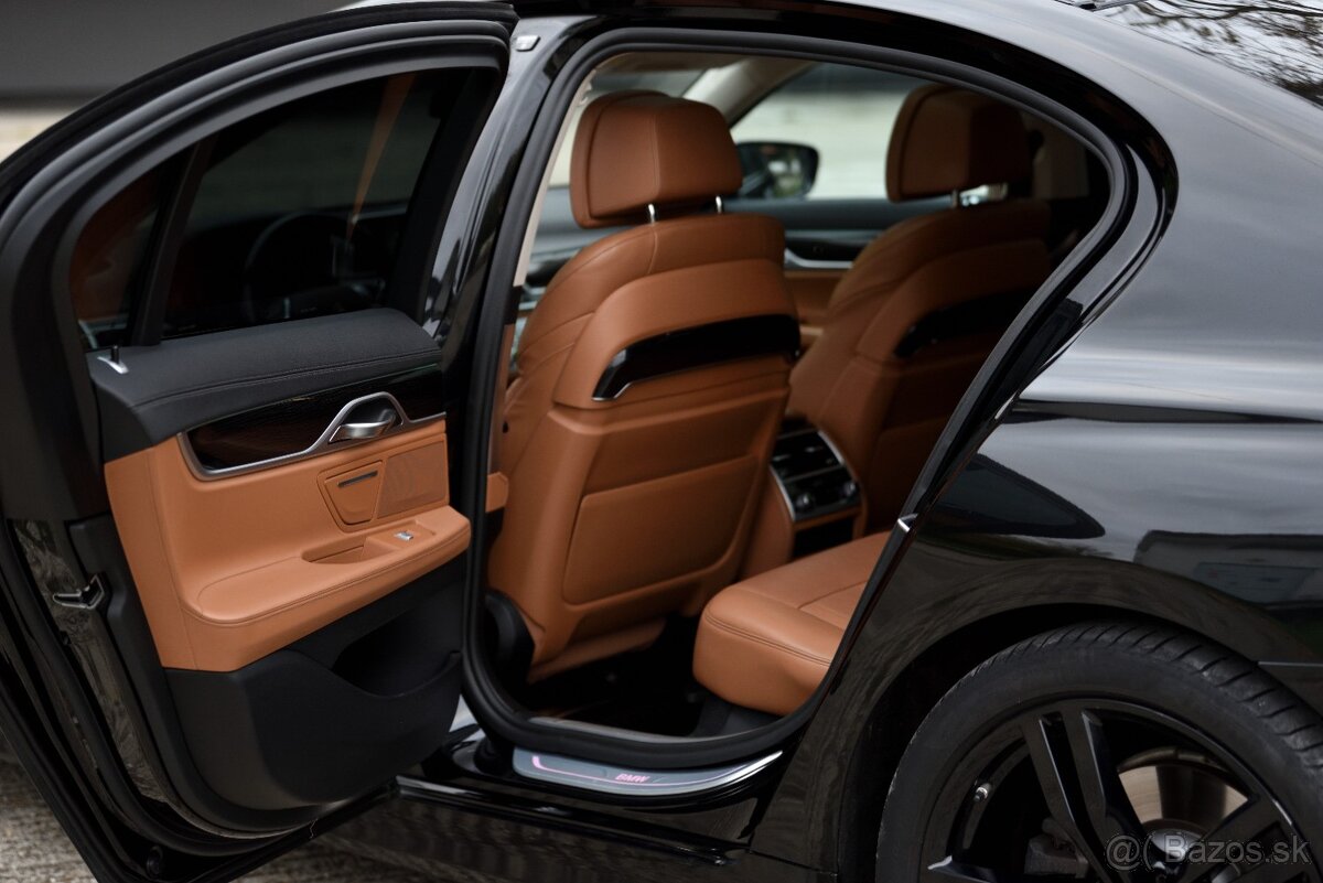 BMW Rad 7 740 xDrive - 15
